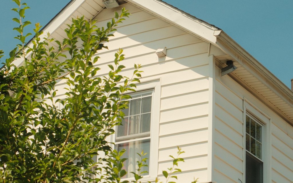 How Florida Storms Damage Your Roofline — and What to Do