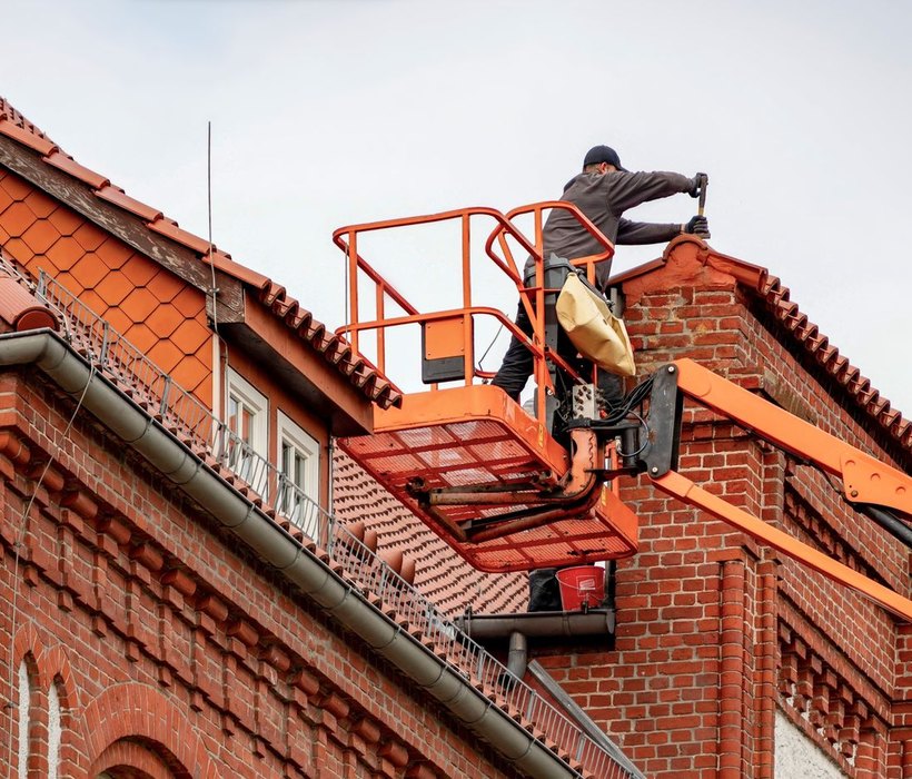 Full aluminum soffit and fascia replacement project in Tampa, FL